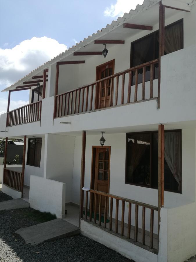 Hotel El Galeon Atacames Esterno foto